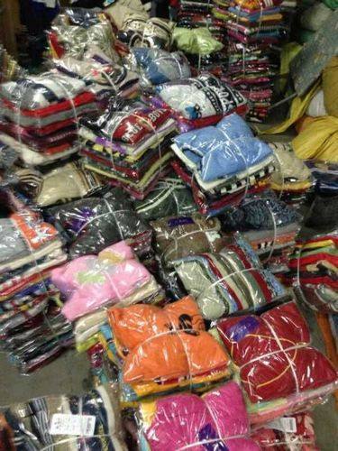 地摊创业第一步 如何精准选择与高效进货服装服饰